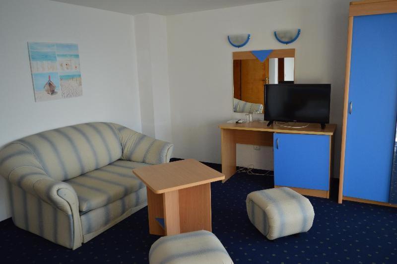 Saint George - Old Nesebar Hotel Room photo